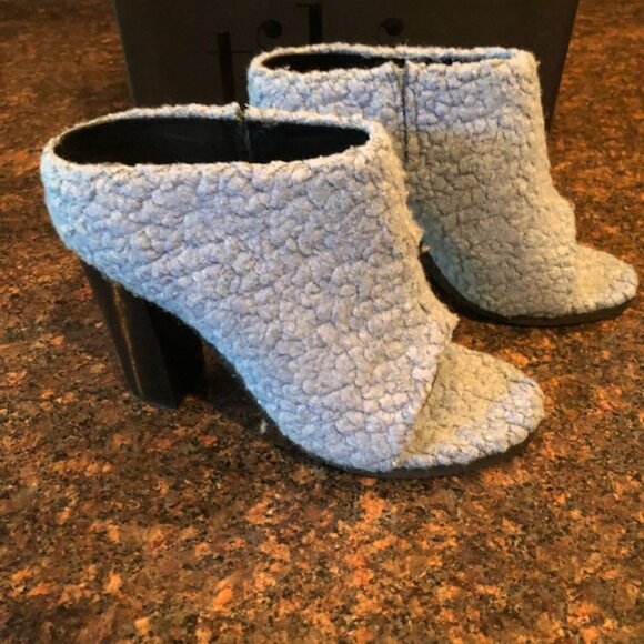 Tibi Leona Wool Mules - Picture 4 of 11